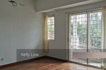 Bandar puteri 8 @2. 5 Storey House