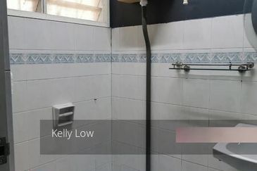 Pusat bandar puchong@2 Storey House