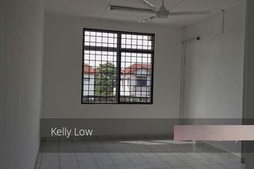 Taman mutiara puchong @2Storey house