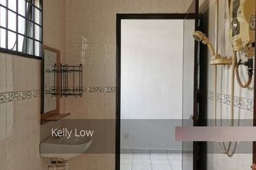 Taman mutiara puchong @2Storey house