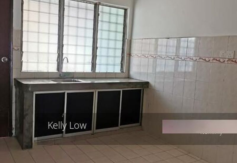 Taman Mutiara Puchong @2. 5 Storey House