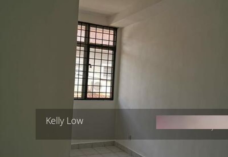 Taman Mutiara Puchong @2. 5 Storey House