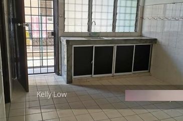 Taman Mutiara Puchong @2. 5 Storey House