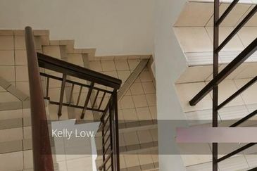 Taman Mutiara Puchong @2. 5 Storey House