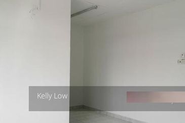 Taman Mutiara Puchong @2. 5 Storey House