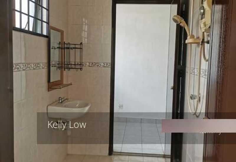 Taman Mutiara Puchong @2. 5 Storey House