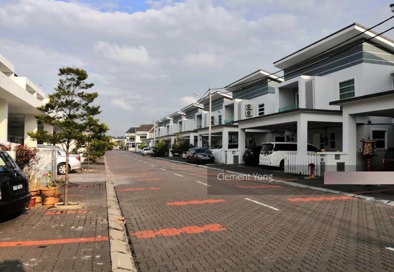 Springfields Residences (Taman Pinji Tropika)