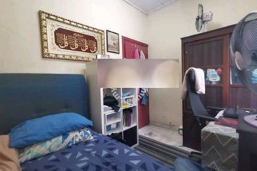 Jalan Suasana, Bandar Tun Hussein Onn