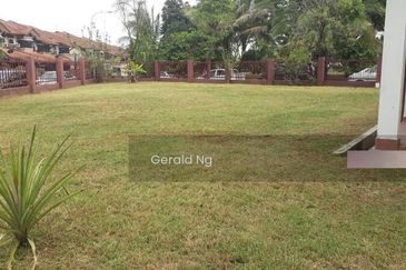 Corner Lot Terrace Huge Land at Seksyen 27 Shah Alam
