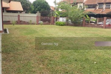 Corner Lot Terrace Huge Land at Seksyen 27 Shah Alam