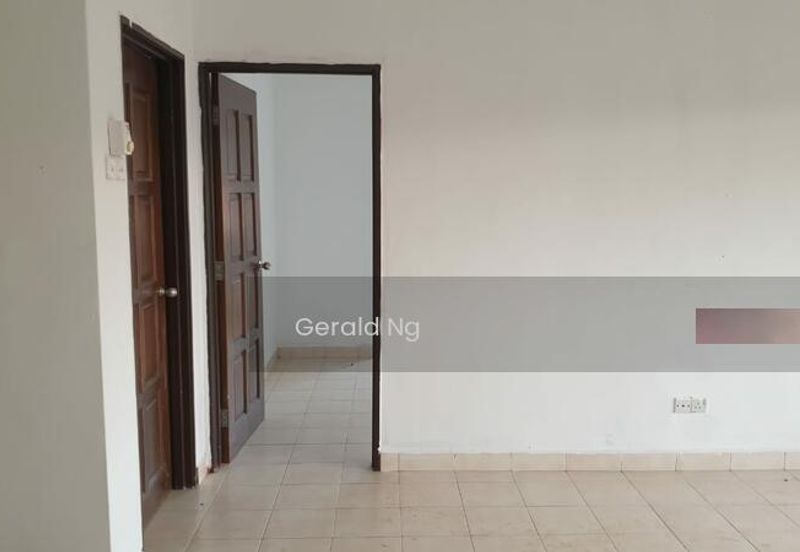 Corner Lot Terrace Huge Land at Seksyen 27 Shah Alam