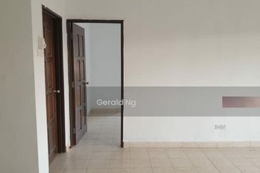 Corner Lot Terrace Huge Land at Seksyen 27 Shah Alam