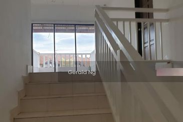 Corner Lot Terrace Huge Land at Seksyen 27 Shah Alam