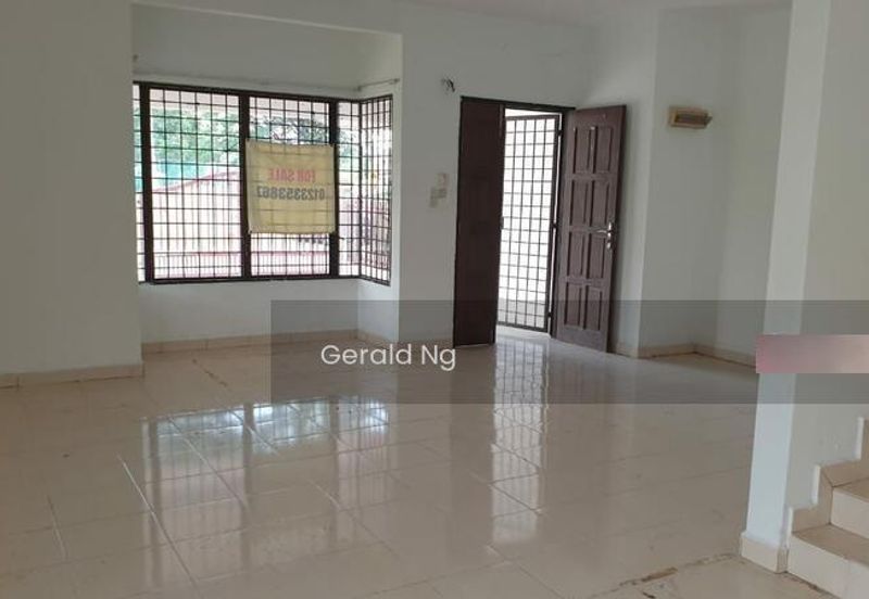 Corner Lot Terrace Huge Land at Seksyen 27 Shah Alam