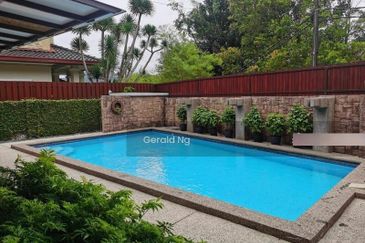 Corner Private Pool iD Bungalow at Ampang