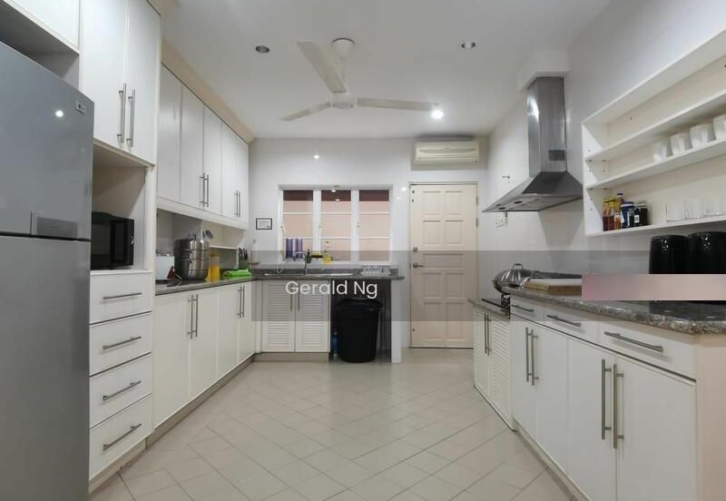 Corner Private Pool iD Bungalow at Ampang