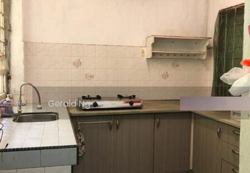 Near Mrt 2 Storey Terrace @ Bukit Damansara