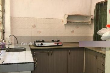 Near Mrt 2 Storey Terrace @ Bukit Damansara