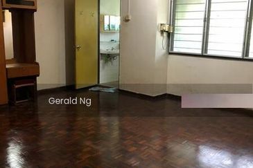 Near Mrt 2 Storey Terrace @ Bukit Damansara