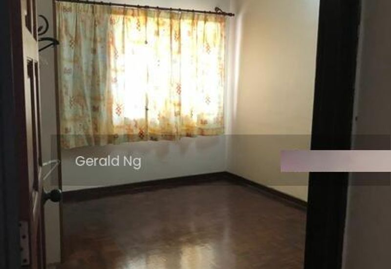 Near Mrt 2 Storey Terrace @ Bukit Damansara