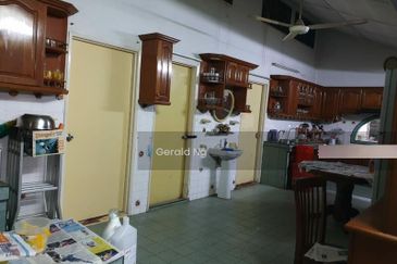 1. 5 sty Semi D @ Taman Kaya Jalan Ipoh