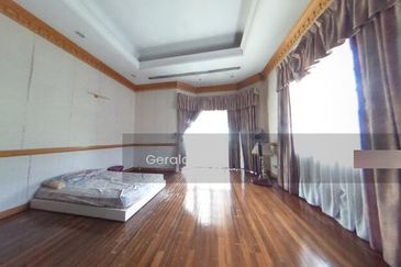 4 sty Bungalow Renovated @ Damansara Heights Bukit Damansara