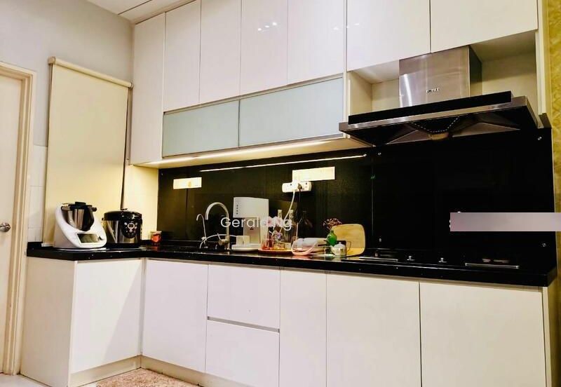 Odora Parkhome Sierra 16