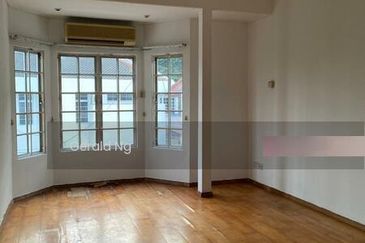 2 Storey Semi-D @ Taman Melawati