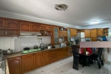 2 Storey Semi-D @ Taman Melawati