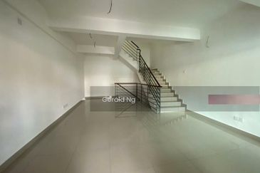 3 Storey VIlla Domus @ Jalan Indah Gemilang Batu Caves