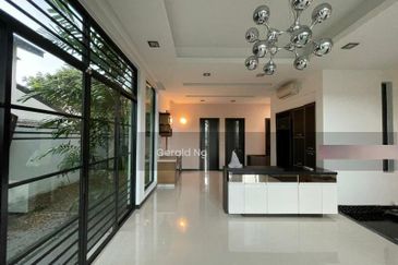 3 Storey Bungalow iD Renovated @ SS1 Petaling Jaya