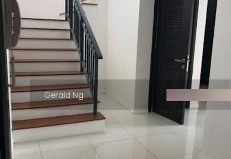 End Lot 3 Storey at 16 Quartz Taman Melawati