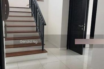 End Lot 3 Storey at 16 Quartz Taman Melawati