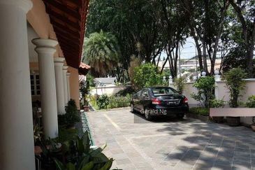 Bungalow Big Land @ Taman Tun Dr Ismail