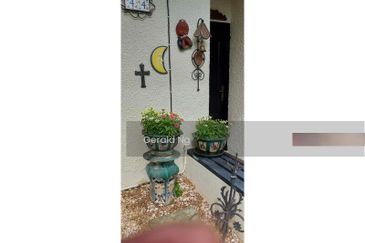 End Lot Semi D @ Jalan H Taman Melawati