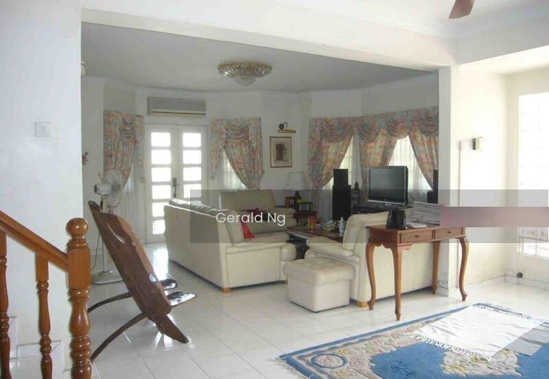 Corner 2 Storey Jalan A @ Taman Melawati