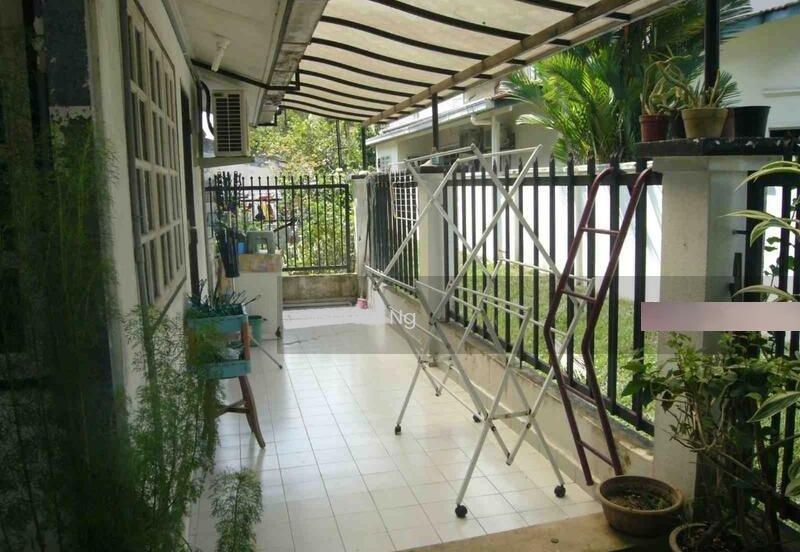Corner 2 Storey Jalan A @ Taman Melawati