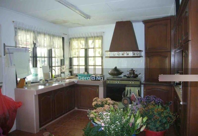 Corner 2 Storey Jalan A @ Taman Melawati