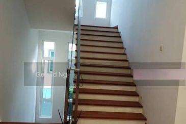 Peridot Precinct Emerald East