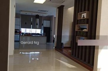 Peridot Precinct Emerald East