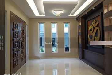 Peridot Precinct Emerald East