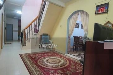 Taman Bunga Raya, Sepang