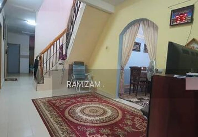 Taman Bunga Raya, Sepang