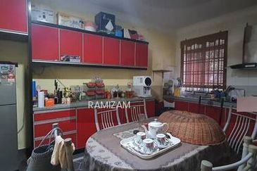 Taman Bunga Raya, Sepang