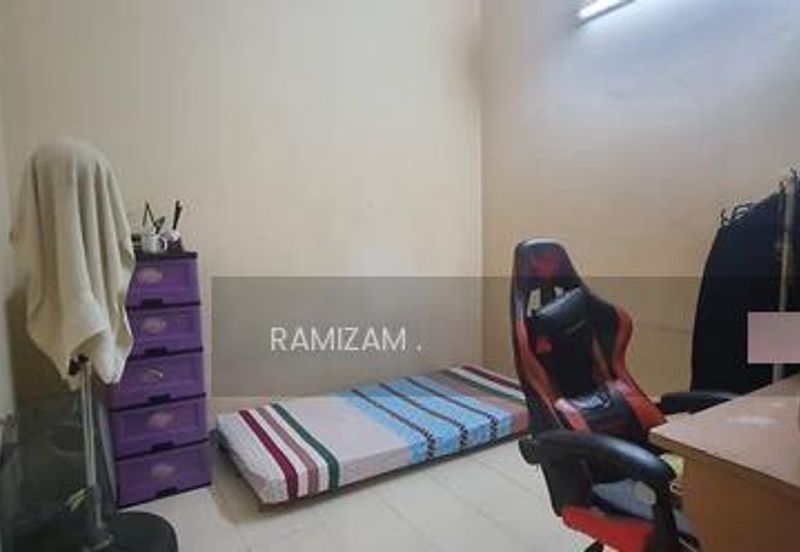 Taman Bunga Raya, Sepang