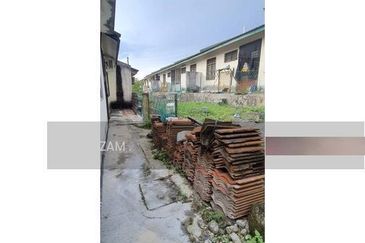 Taman Bunga Raya, Sepang