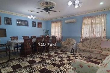 Taman Bunga Raya, Sepang