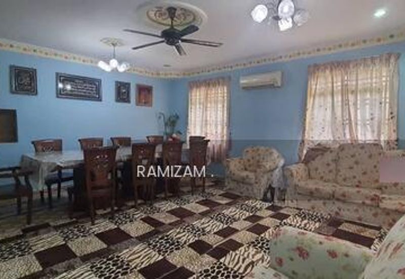 Taman Bunga Raya, Sepang