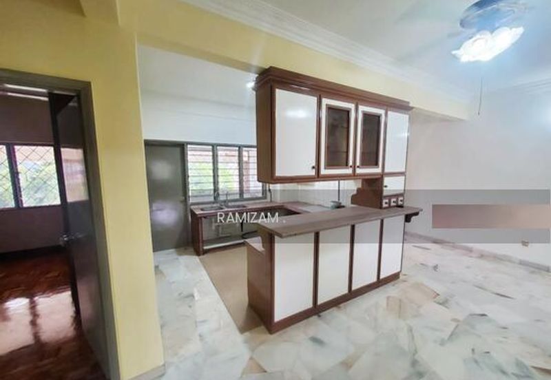 Sri Jelatek Condominium