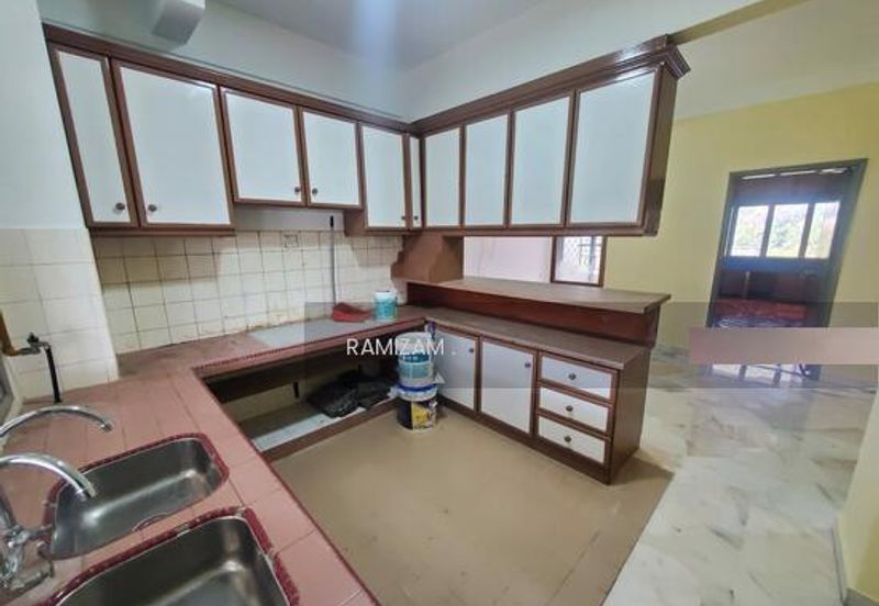 Sri Jelatek Condominium